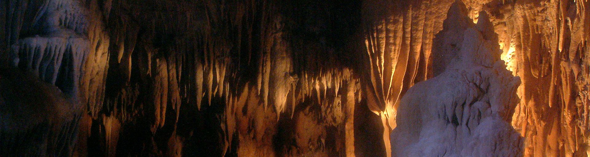 Caving tours in Belize