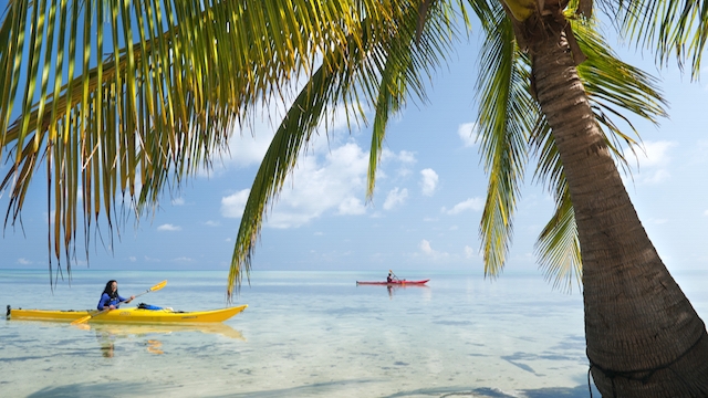 glovers-reef-belize-kayaking-002.jpg