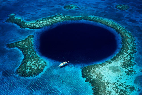 Blue Hole, Lighthouse Reef Atoll
