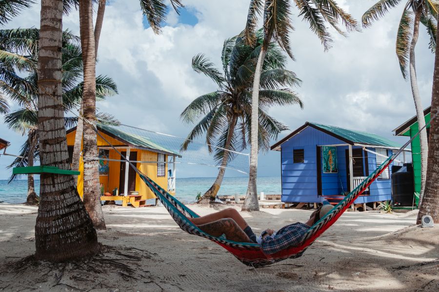 hammock on tobacco caye