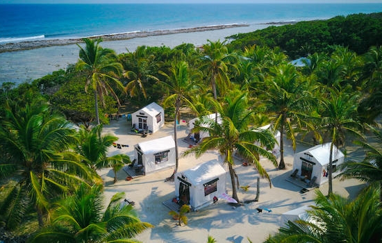 Glovers Reef Basecamp