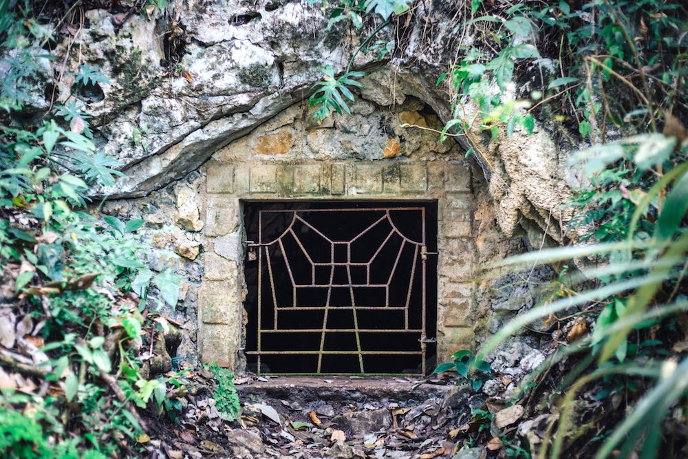 Entrance to the Chech’Em Ha Cave System